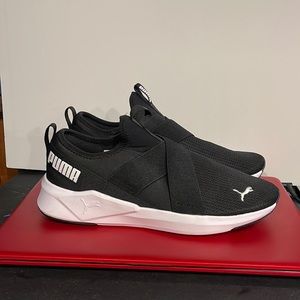 Puma slip on tennis shoes. Size 10 women’s brand new without tags never worn.